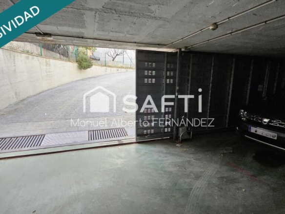 Imagen 1 de Plaza de Parking a la venta en Roger de Lluria 23