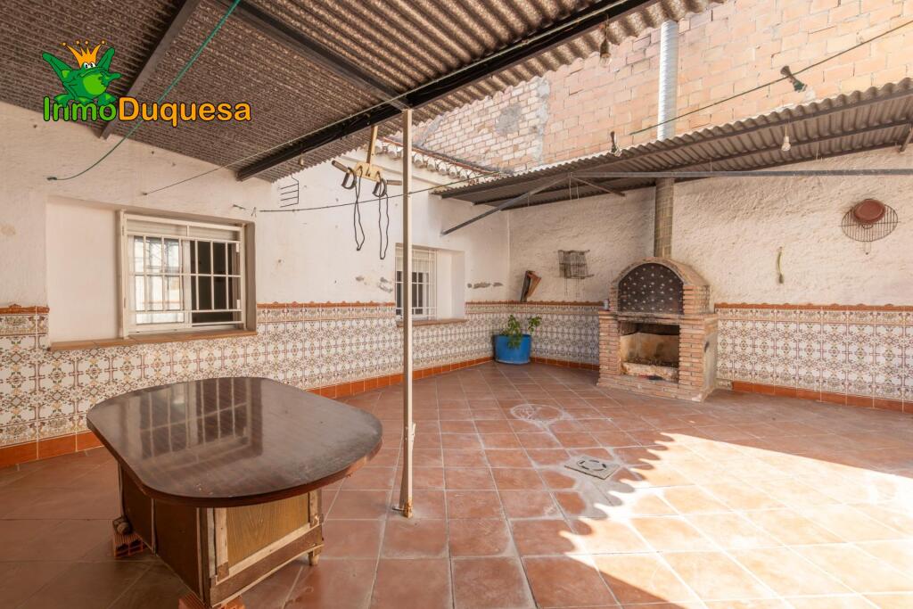 Imagen 4 de Casa de 250 m² para reformar a tu gusto
