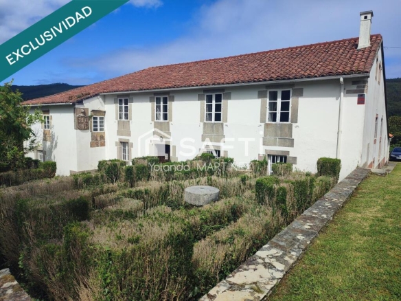 Imagen 1 de Pazo histórico del siglo XVIII en Cedeira – 2 viviendas independientes