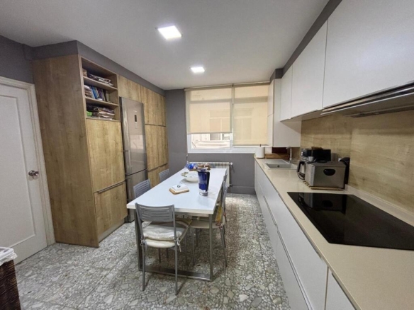 Imagen 2 de SE VENDE ESPECTACULAR PISO EN SANJURJO BADIA - VIGO - PONTEVEDRA