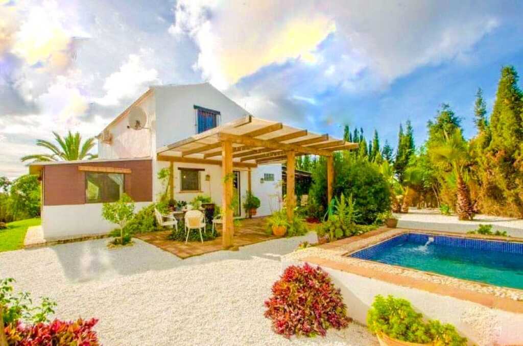 Imagen 2 de Casa-Chalet en Venta en Estepona Málaga
