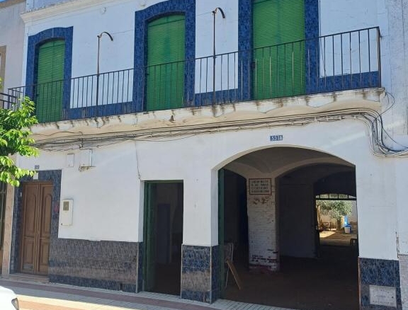 Imagen 1 de Local comercial en Talavera la real. La mejor zona empresarial.