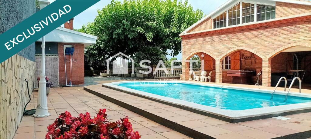Imagen 2 de Precioso chalet en Mas Altaba con licencia turística