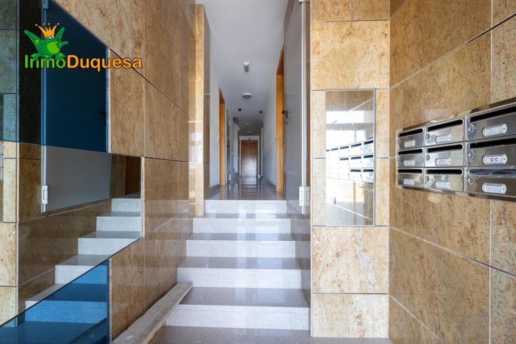 Imagen 3 de PISO A ESTRENAR CON GARAJE.