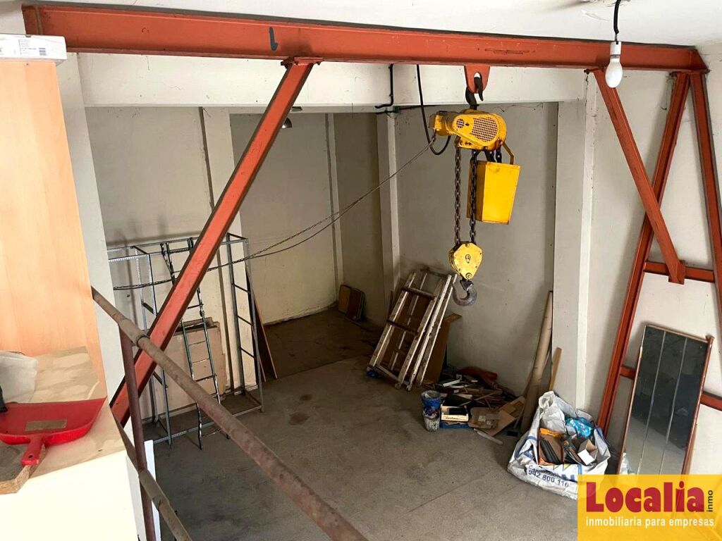 Imagen 4 de Local para almacén en el centro de Torrelavega