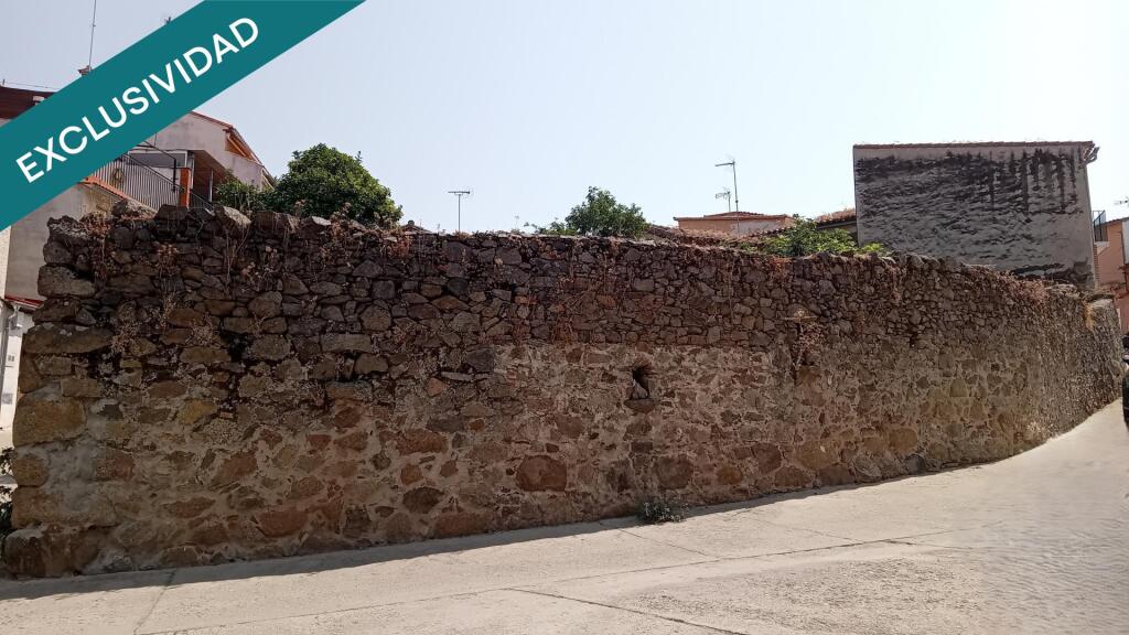 Imagen 3 de ¡Haz realidad la casa de tus sueños en Lagartera!
