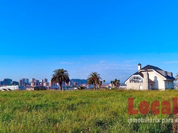 Imagen 1 de Amplios terrenos cerca del centro de Santander. - El Club del Propietario Imagen 1 de Amplios terrenos cerca del centro de Santander.