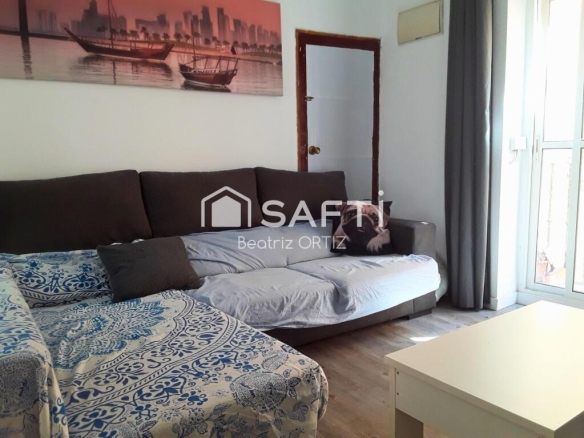 Imagen 3 de EXCELENTE OPORTUNIDAD EN EL CORAZÓN DE CÁDIZ.