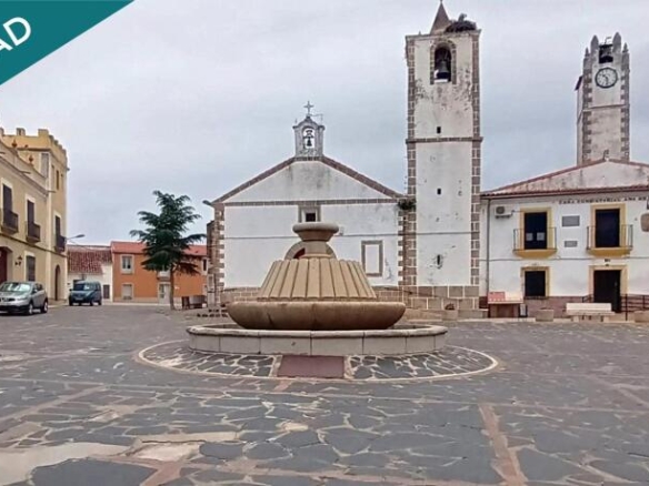 Imagen 3 de Espectacular Casa Señorial de Estilo Colonial – Una Joya Histórica en Cáceres.