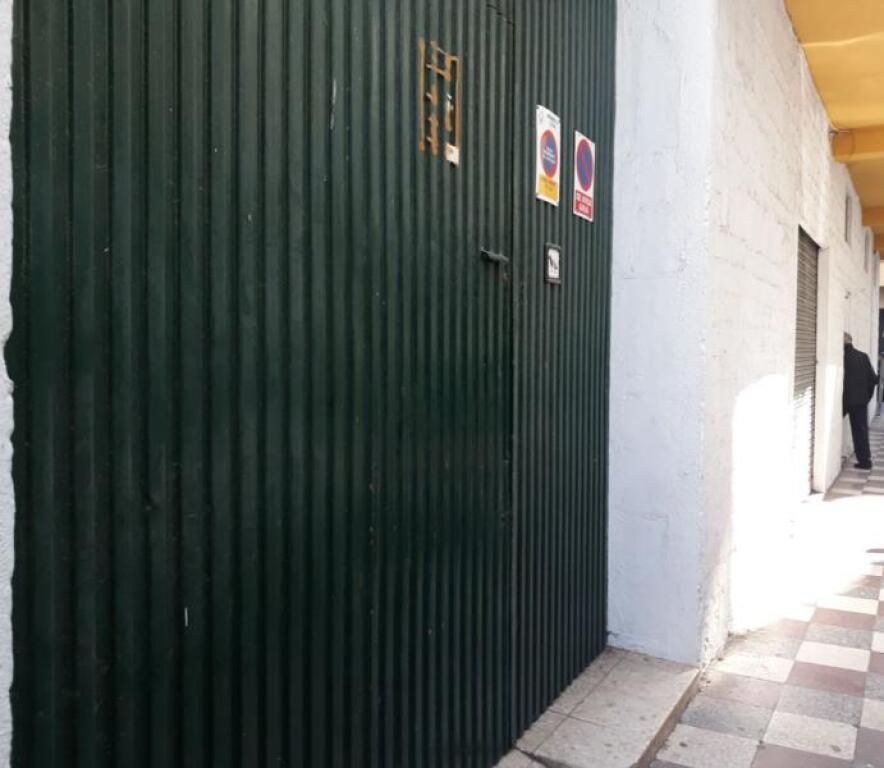 Imagen 2 de LOCAL EN BRUTO DE 250M2 CON POSIBILIDAD DE HACER 4 NEGOCIOS DISTINTOS