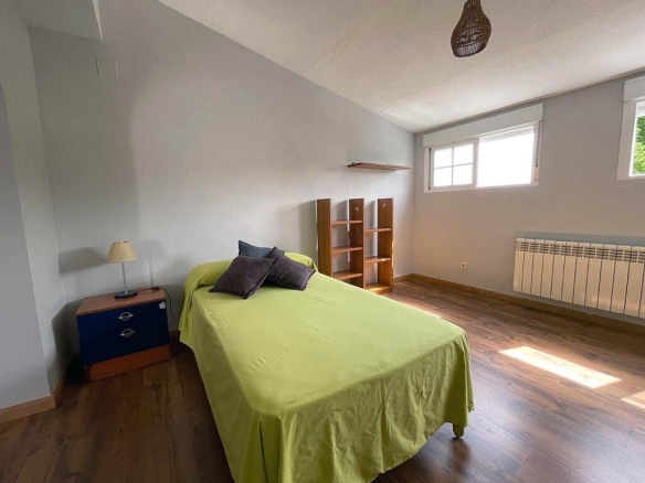 Imagen 4 de EN ALQUILER PARA CHICAS ESTUDIANTES HABITACIONES EN VILLANUEVA DE LA CAÑADA (MADRID).