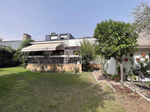 Imagen 1 de EN ALQUILER PARA CHICAS ESTUDIANTES HABITACIONES EN VILLANUEVA DE LA CAÑADA (MADRID).