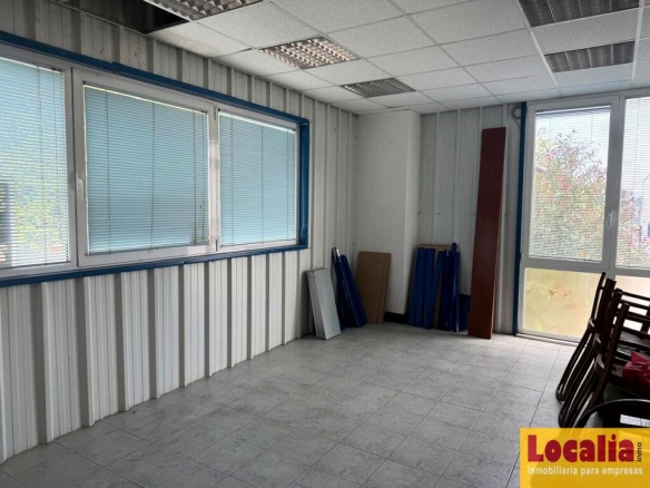 Imagen 2 de Estupenda nave en venta