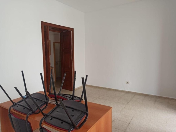 Imagen 4 de Local comercial en Alquiler en Valsequillo de Gran Canaria Las Palmas