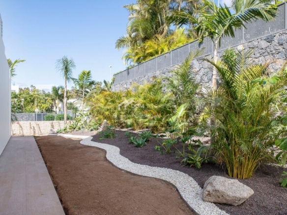 Imagen 2 de Casa-Chalet en Venta en Adeje Santa Cruz de Tenerife