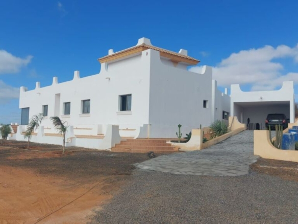 Imagen 2 de Casa-Chalet en Venta en Tarajalejo Las Palmas