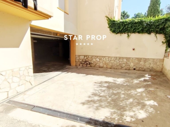 Imagen 3 de Parking en Llançà