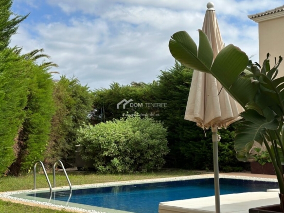 Imagen 4 de Casa-Chalet en Venta en Adeje Santa Cruz de Tenerife