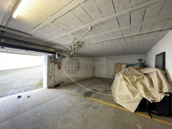 Imagen 3 de Parking coche en Venta en Castell Platja D Aro Girona