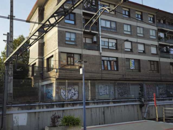 Imagen 2 de Local comercial en Alquiler en Larrabasterra Bizkaia CENTRO