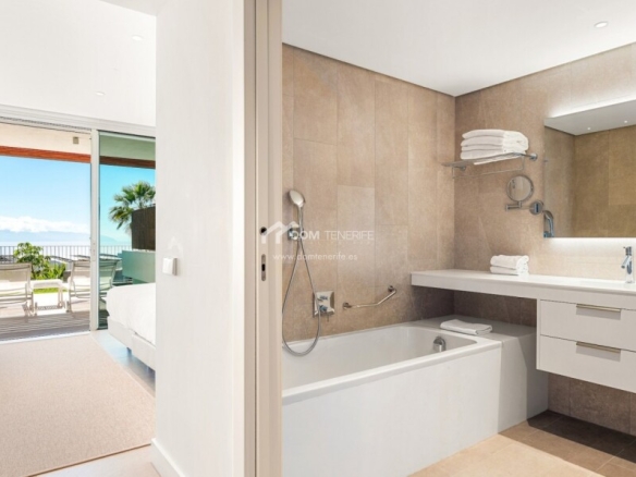 Imagen 4 de Apartamento en Venta en Guia De Isora Santa Cruz de Tenerife