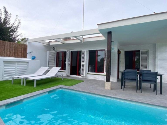 Imagen 3 de Preciosa casita con jardín y piscina privados en Vallpineda