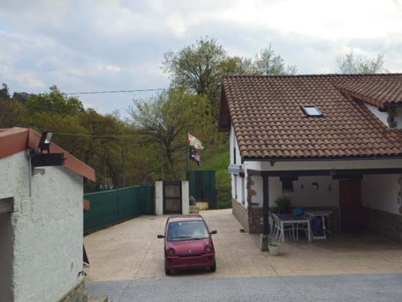 Imagen 2 de Casa-Chalet en Venta en Berango Bizkaia BASOTXU