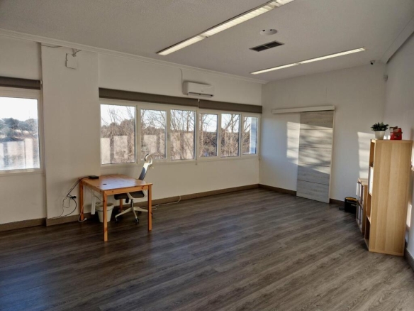 Imagen 4 de LOCAL MULTIFUNCIONAL EN LAS NIEVES