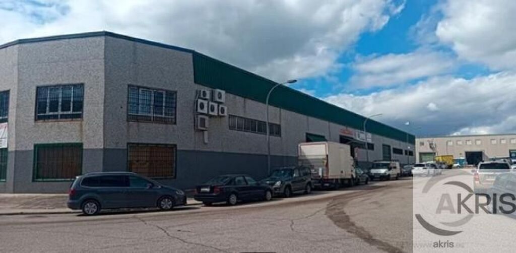 Imagen 3 de VENTA NAVES INDUSTRIALES EN YUNCLER **ESTÁN ALQUILADAS**