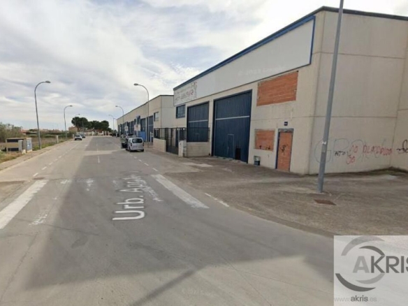 Imagen 1 de ¡¡NAVE OCUPADA