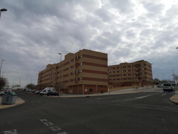 Imagen 3 de Dos locales + 47 plazas de Parking