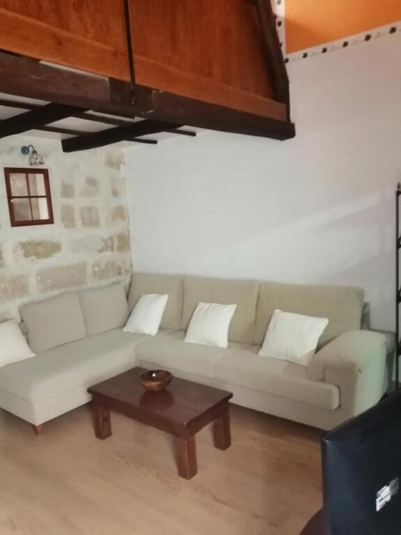 Imagen 3 de Encantador Duplex Estilo Menorquín y Mediterráneo en el Corazón de Mahón