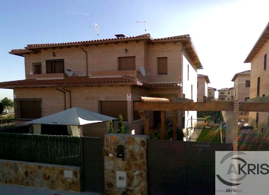 Imagen 3 de Pareado en venta en Olías del Rey de 251 m2