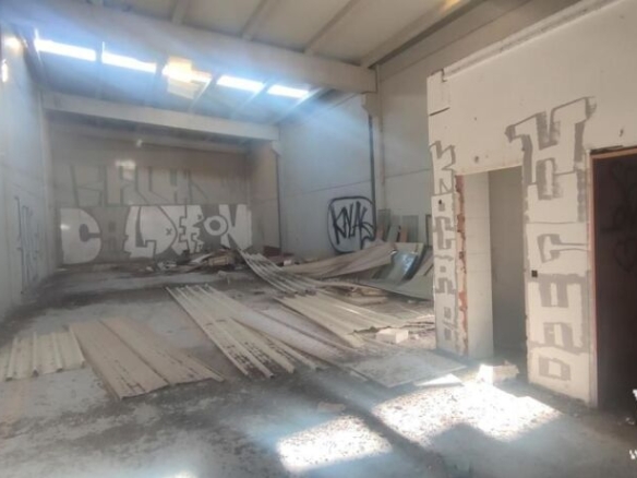 Imagen 3 de Nave Industrial Ocupada en el Viso de San Juan