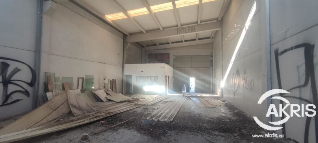 Imagen 4 de Nave Industrial Ocupada en el Viso de San Juan