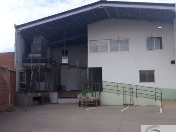 Imagen 2 de NAVE INDUSTRIAL A LA VENTA