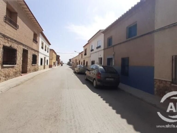 Imagen 3 de GRAN CHALET EN LA PUEBLA DE ALMORADIEL