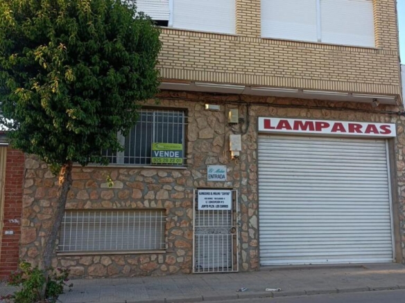 Imagen 2 de Local en venta en Quintanar de la Orden de 1035 m2