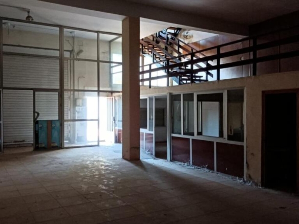 Imagen 1 de Local en venta en Quintanar de la Orden de 1035 m2