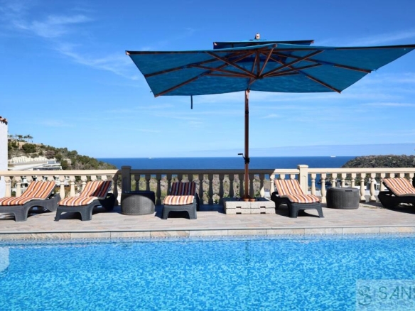 Imagen 1 de Casa-Chalet en Venta en Alicante Alicante