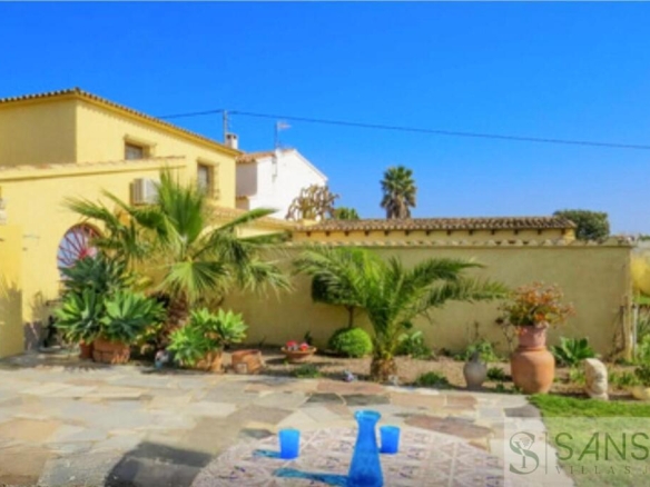 Imagen 2 de Casa-Chalet en Venta en Alicante Alicante