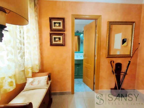 Imagen 1 de Casa-Chalet en Venta en Alicante Alicante