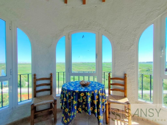 Imagen 1 de Casa-Chalet en Venta en Alicante Alicante