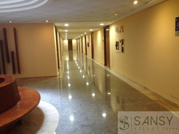 Imagen 2 de Local comercial en Venta en Javea/Xabia Alicante