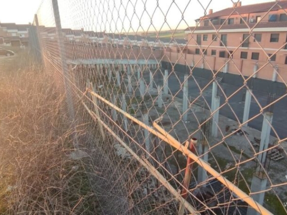 Imagen 3 de EDIFICIO EN CONSTRUCCIÓN EN RECAS