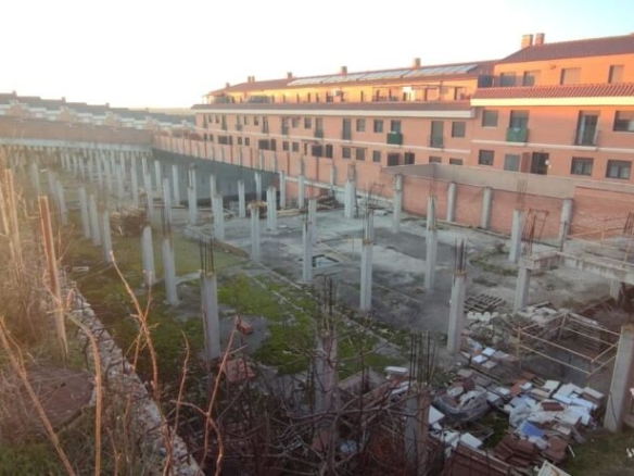Imagen 1 de EDIFICIO EN CONSTRUCCIÓN EN RECAS
