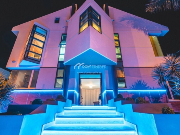 Imagen 2 de Casa-Chalet en Venta en Adeje Santa Cruz de Tenerife