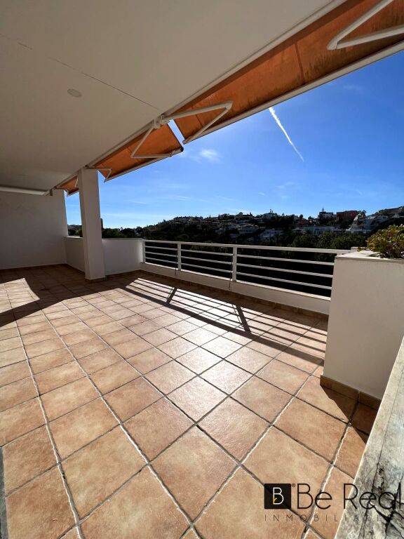 Imagen 4 de EN VENTA EXCLUSIVO PISO EN BENALMÁDENA CON VISTAS AL MAR