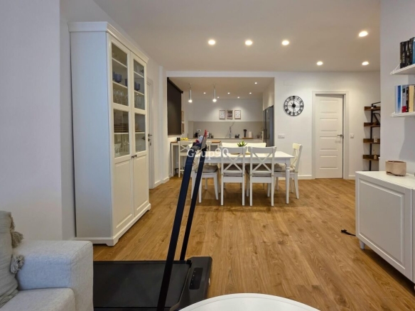 PATIO Y CASA EN CONSTRUCCIÓN EN VILANOVA DE SEGRIÀ!