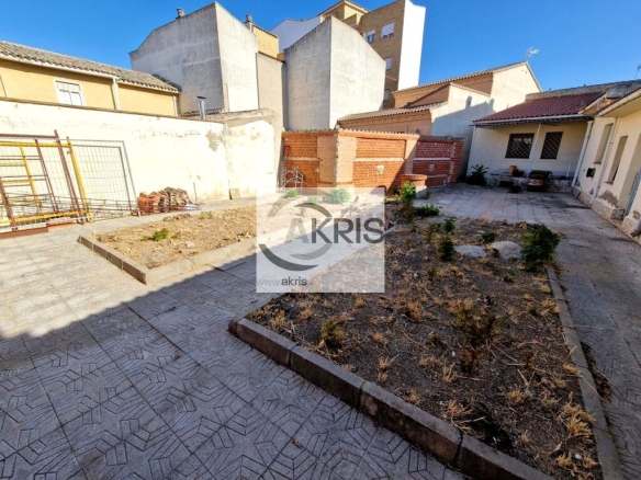 Imagen 1 de Chalet en venta en Mocejón